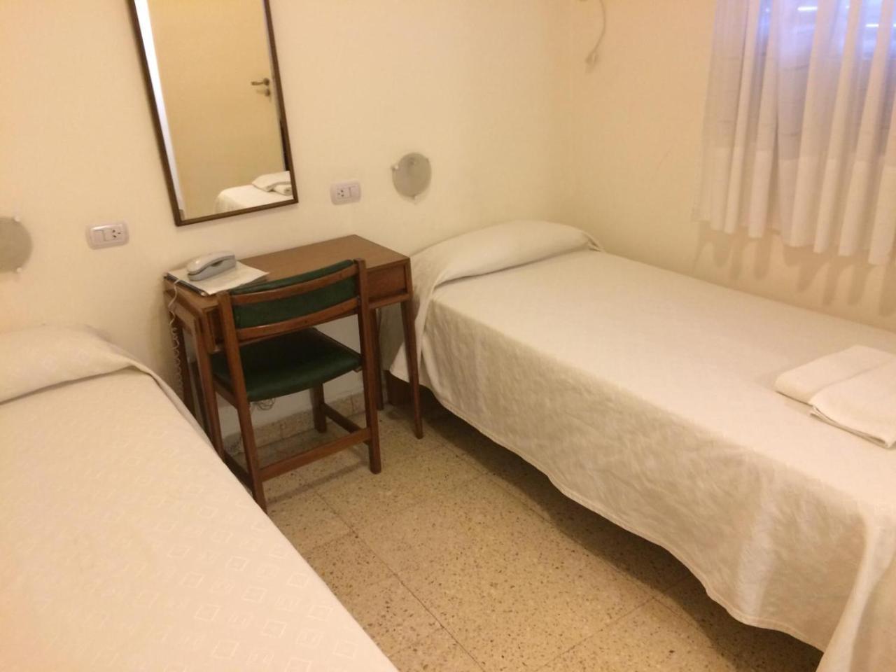 Hotel Pico 皮科将军镇 外观 照片