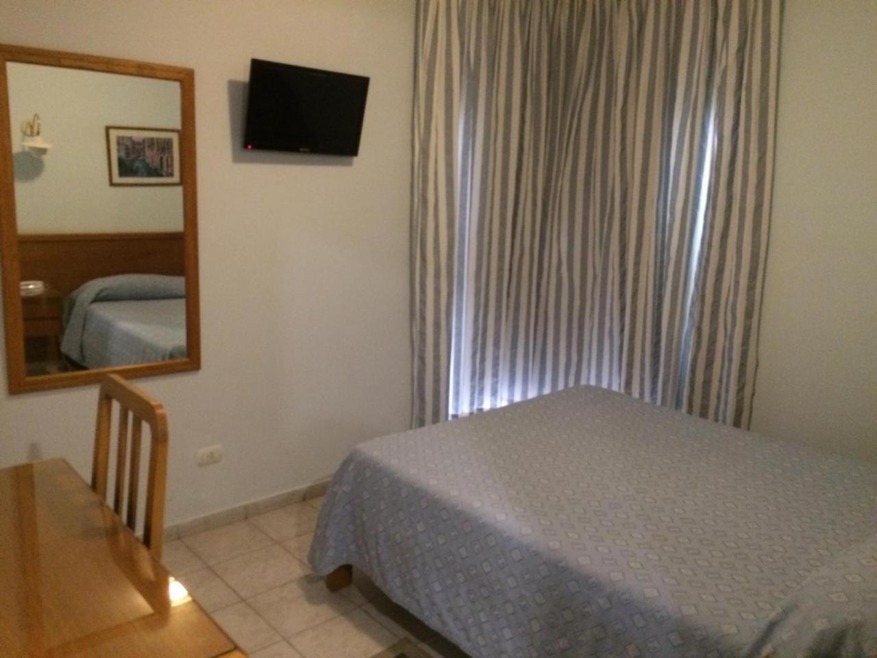 Hotel Pico 皮科将军镇 外观 照片
