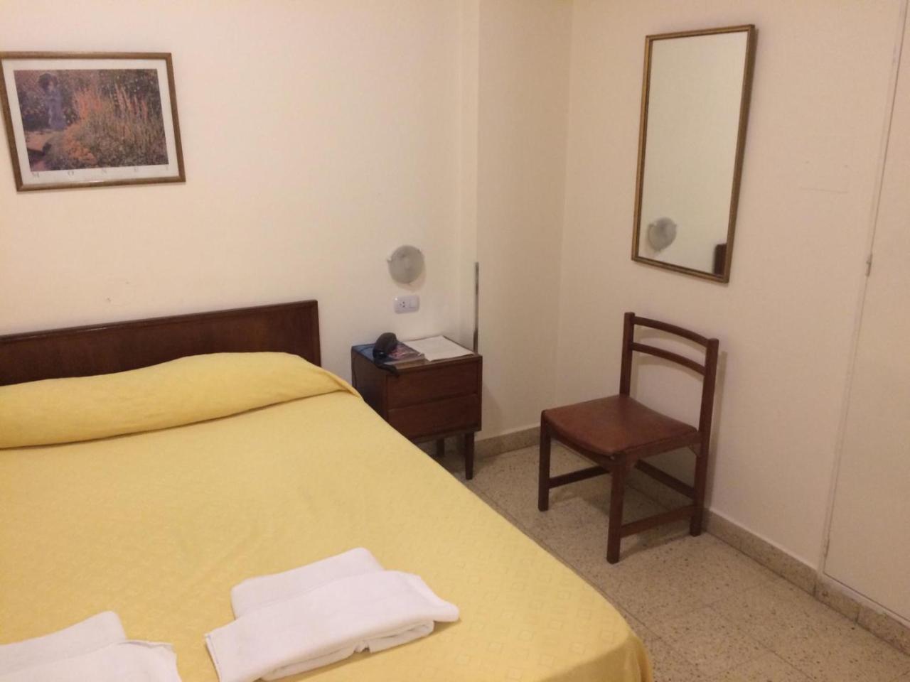 Hotel Pico 皮科将军镇 外观 照片