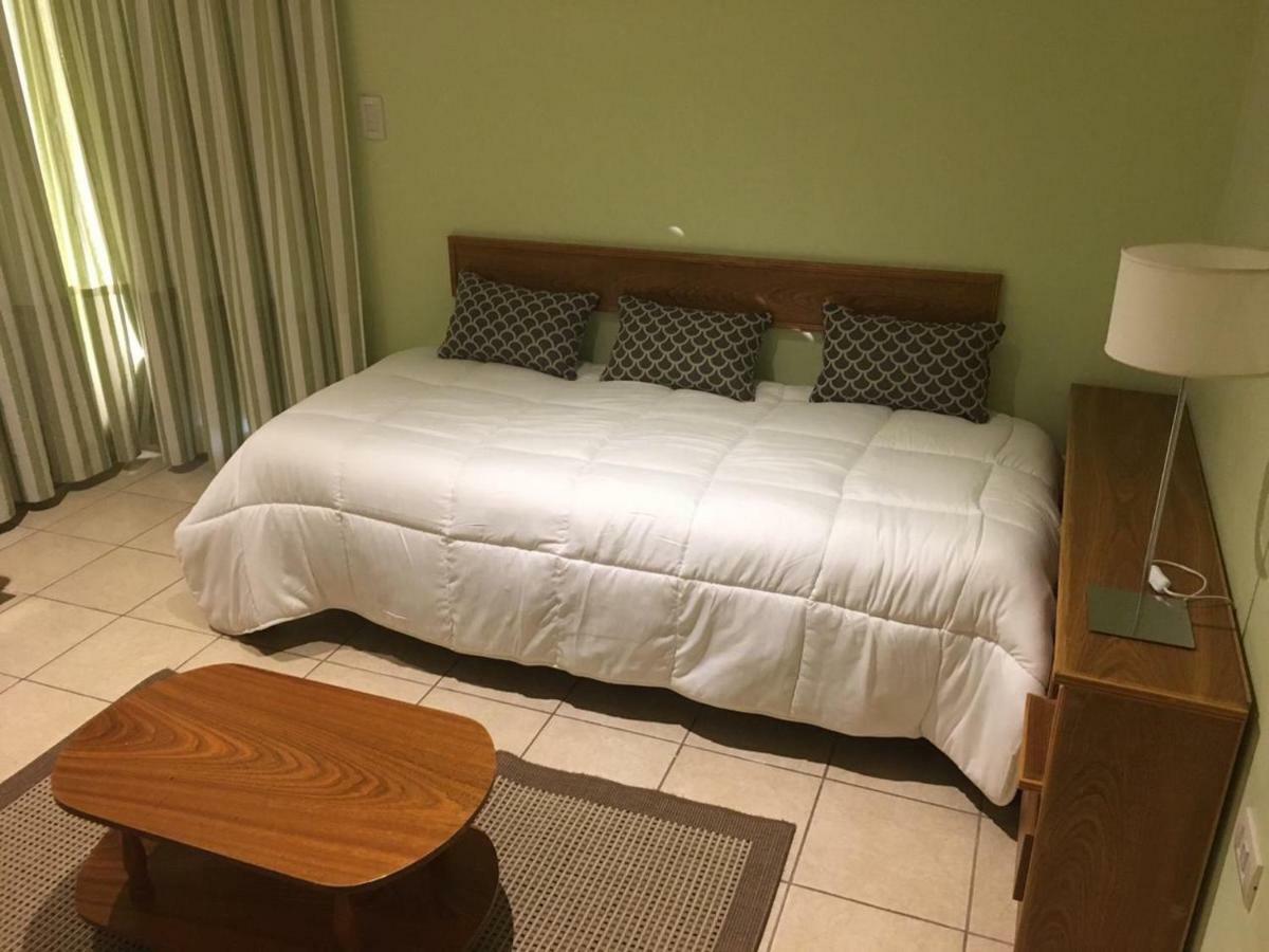 Hotel Pico 皮科将军镇 外观 照片